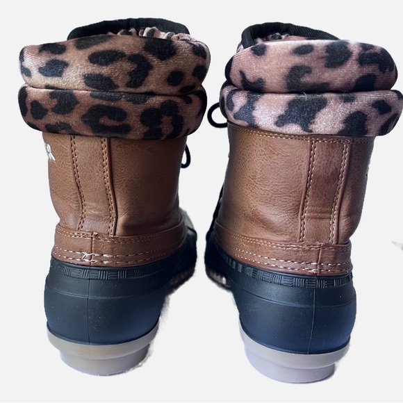 Tommy Hilfiger Trendy Brn/Blk “Muddy” Rubber Boots Leopard Print Lining Size 7 - Picture 5 of 14